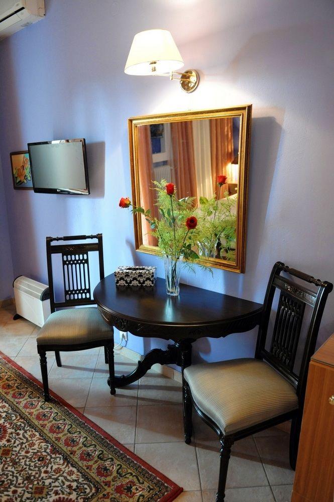 Museum Hotel Barbara Volos Buitenkant foto