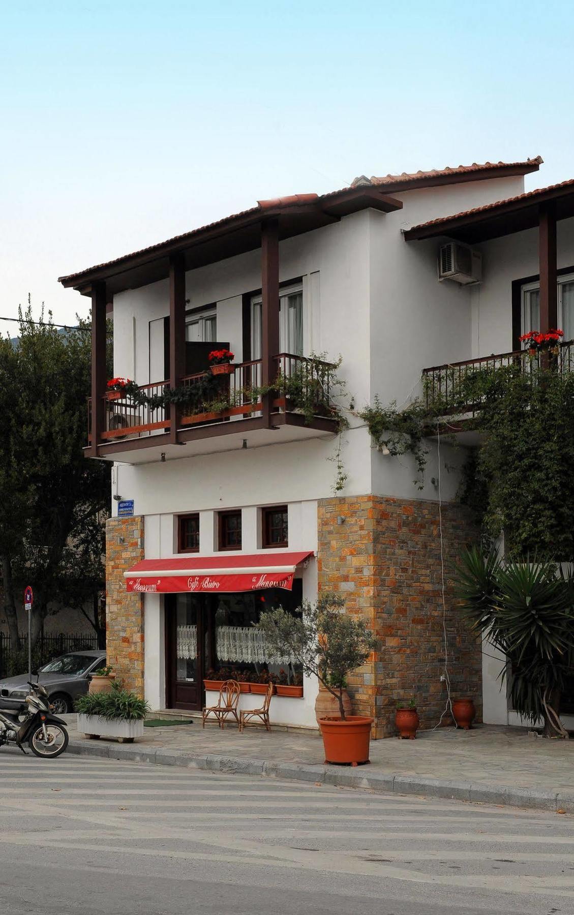 Museum Hotel Barbara Volos Buitenkant foto